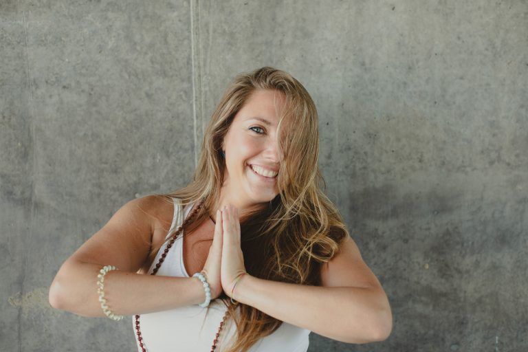 Clases de Yoga Online en Español | Practica desde Casa